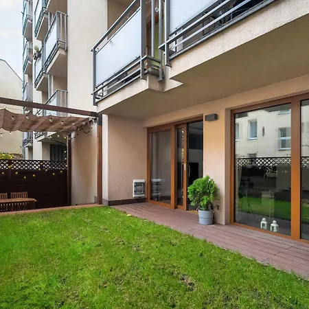 Piekny Z Ogrodkiem I Tarasem & Parking By Renters * Познань