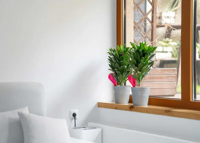 アパート Piekny Z Ogrodkiem I Tarasem & Parking By Renters ポズナン