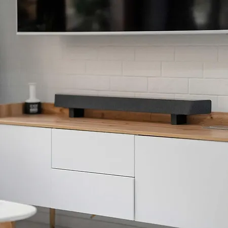 Piekny Z Ogrodkiem I Tarasem & Parking By Renters アパート ポズナン