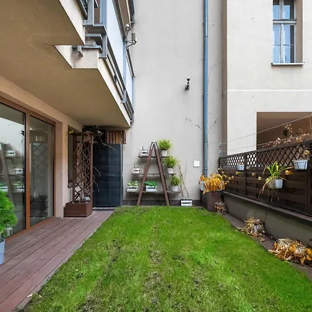 Piekny Z Ogrodkiem I Tarasem & Parking By Renters * Poznań