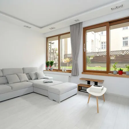 Piekny Z Ogrodkiem I Tarasem & Parking By Renters Poznan