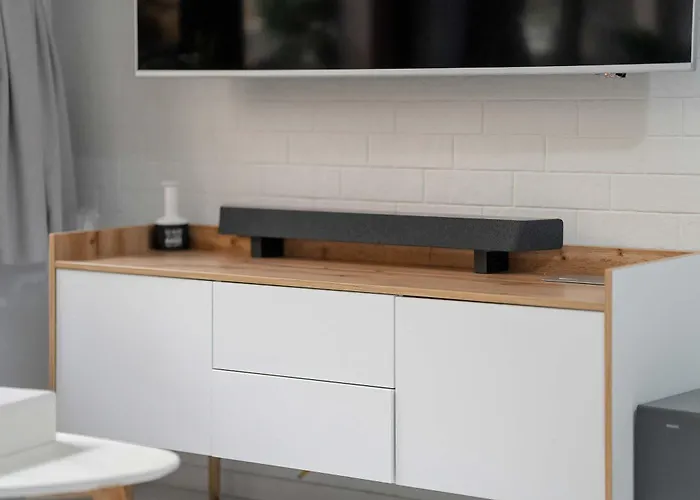 Piekny Z Ogrodkiem I Tarasem & Parking By Renters Apartment Poznan