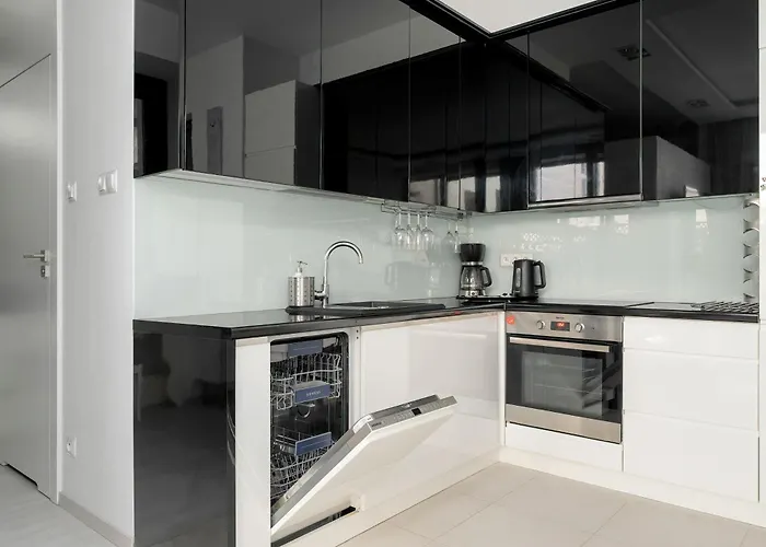 Apartman Piekny Z Ogrodkiem I Tarasem & Parking By Renters