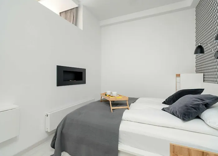 Apartman Piekny Z Ogrodkiem I Tarasem & Parking By Renters