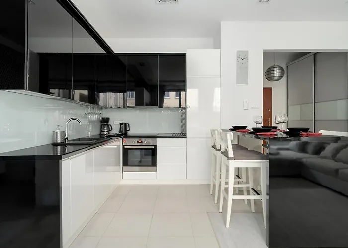 Apartman Piekny Z Ogrodkiem I Tarasem & Parking By Renters Poznań